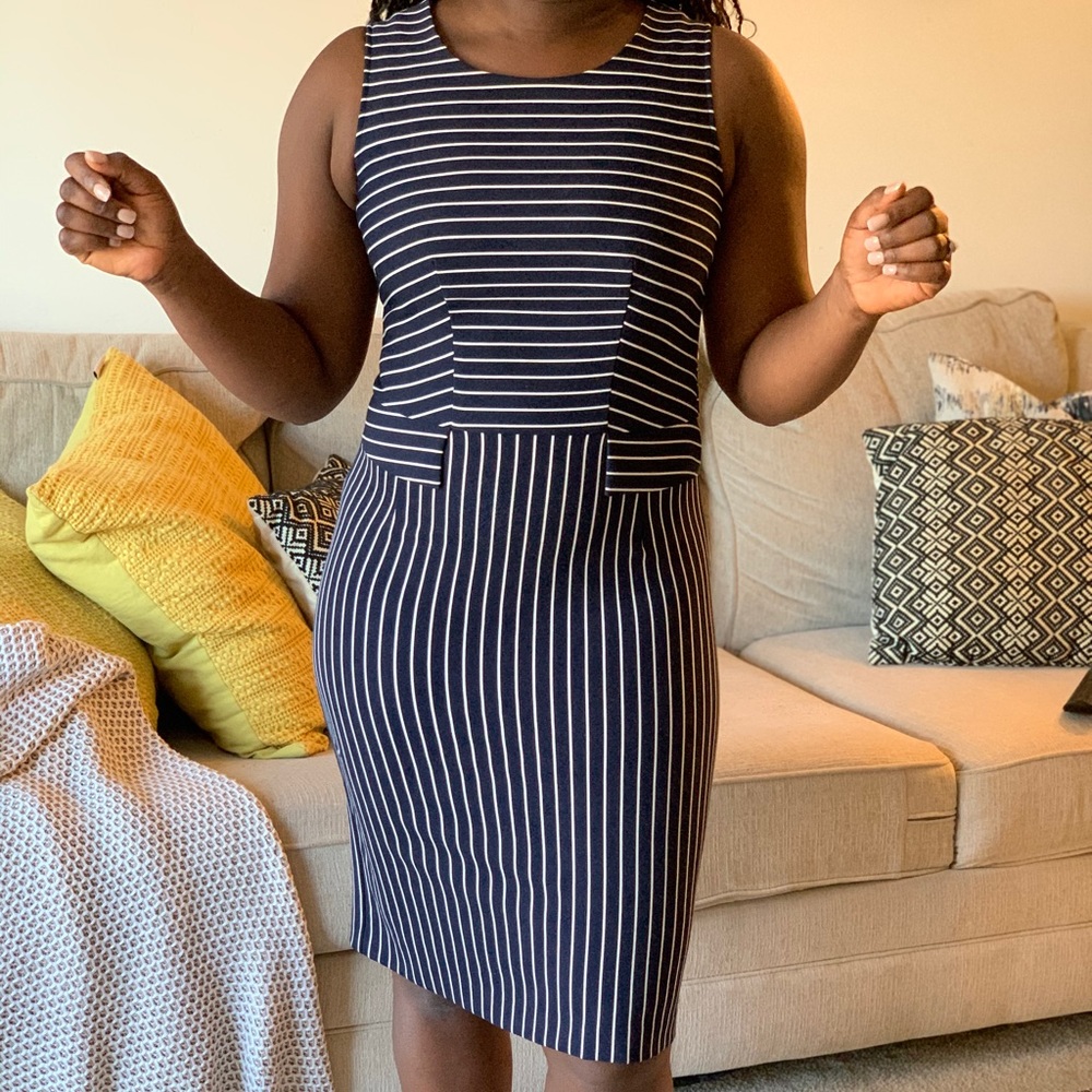 Next -Knee Length Dress! View 6
